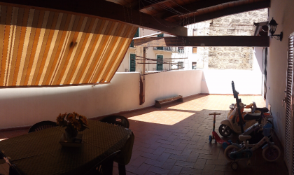 Trivani Via Bovio